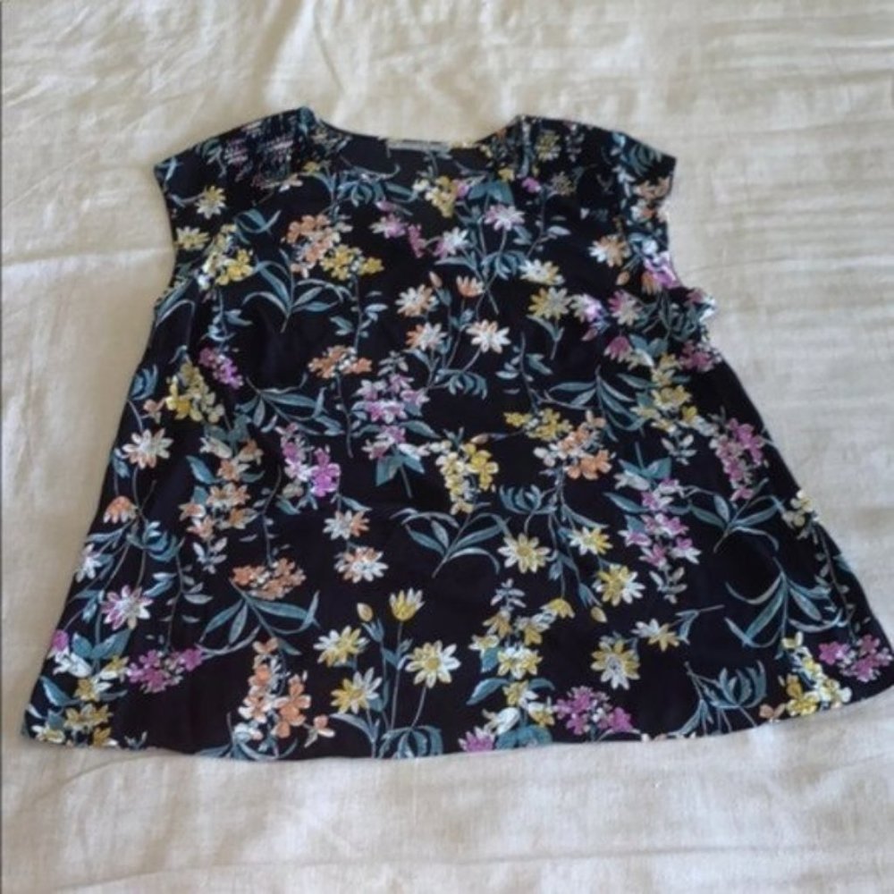 Large Daniel Rainn Floral Split Me K Cap Sleeve Blouse